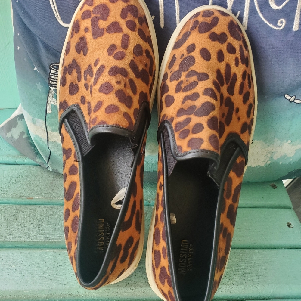 Ladies shoes size 10